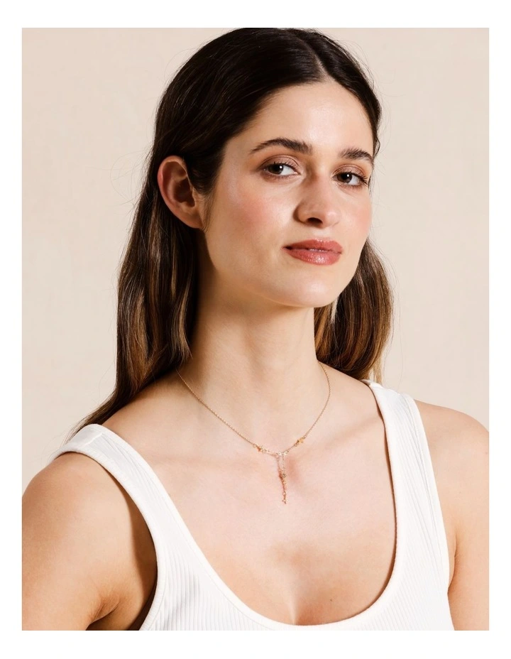 Fine Clover Charm Necklace in Gold
