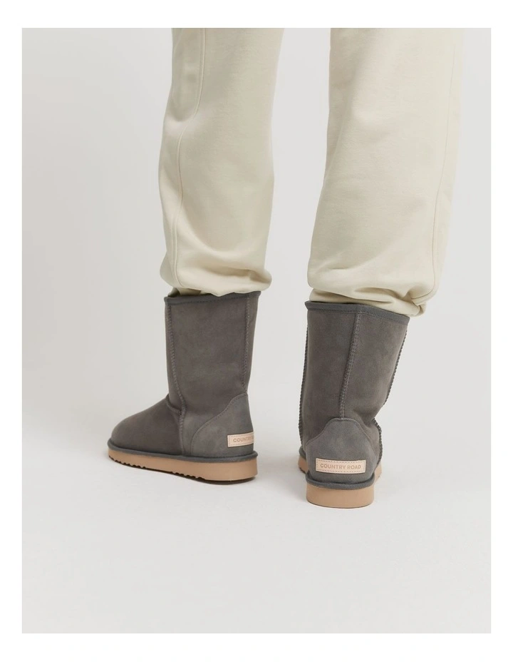 Cr Sheepskin Boot in Charcoal