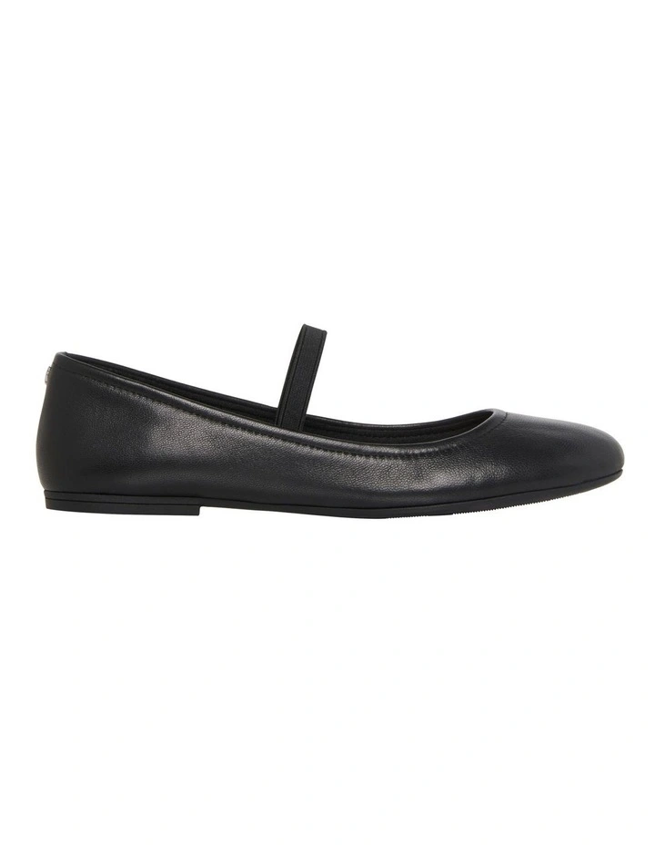 Bloom Loafer in Black Leather