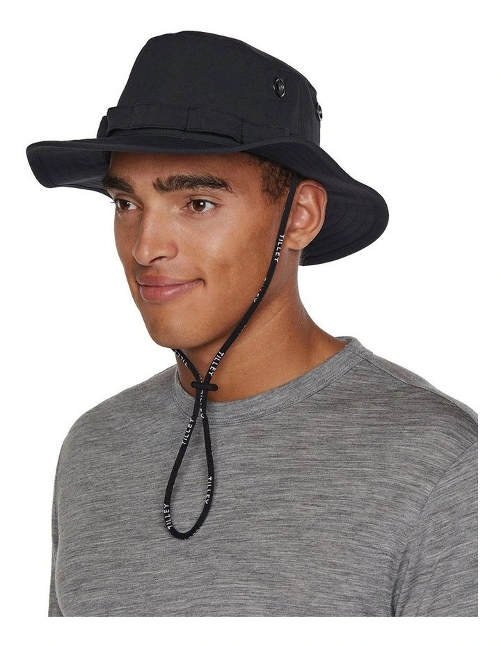 Canyon Bucket Hat in Black