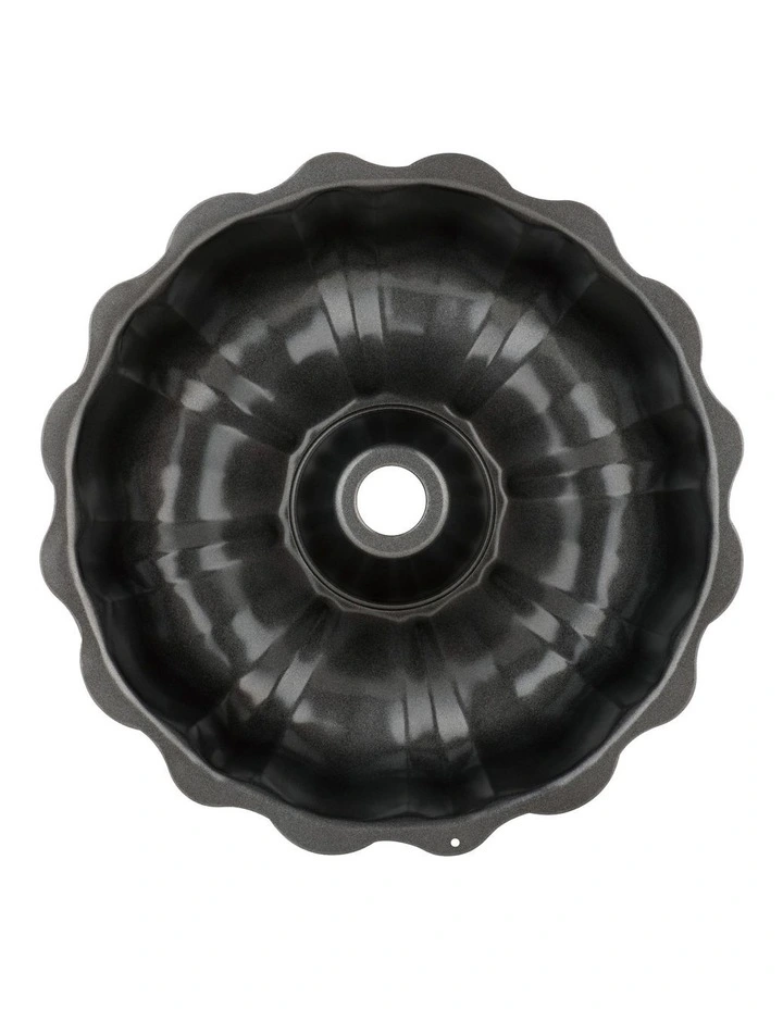 Baker Maker Non-Stick Fluted Ring Cake Pan 24cm in Black