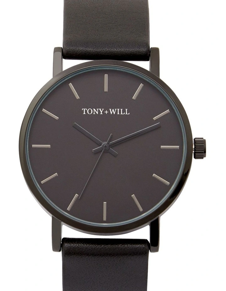 Small Classic Watch in Black