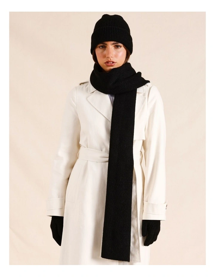 Rib Winter Scarf in Black