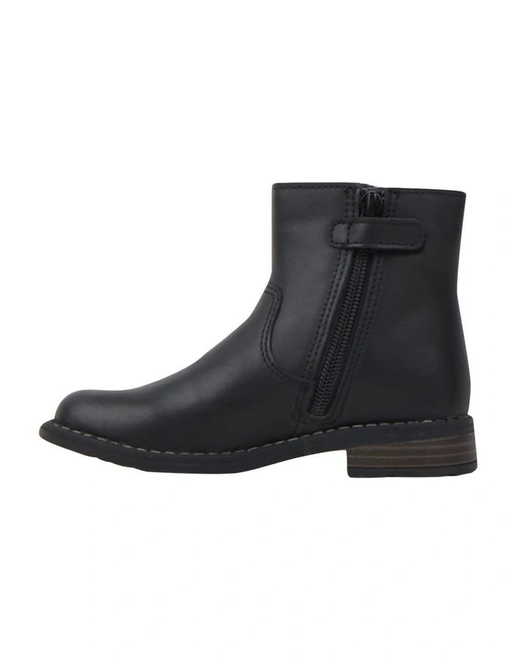 Gianna Boots in Black