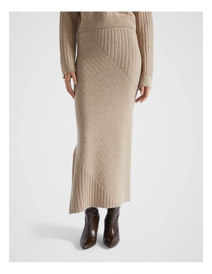 Diagonal Rib Skirt in Champagne Beige