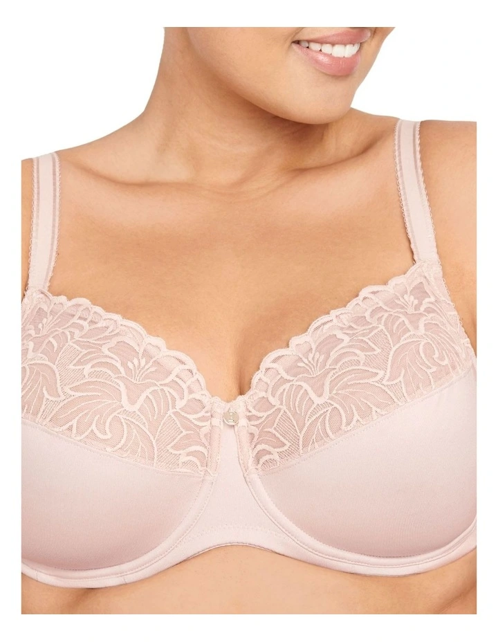 Classics Embroidered Non-Contour Bra in Nude Lace