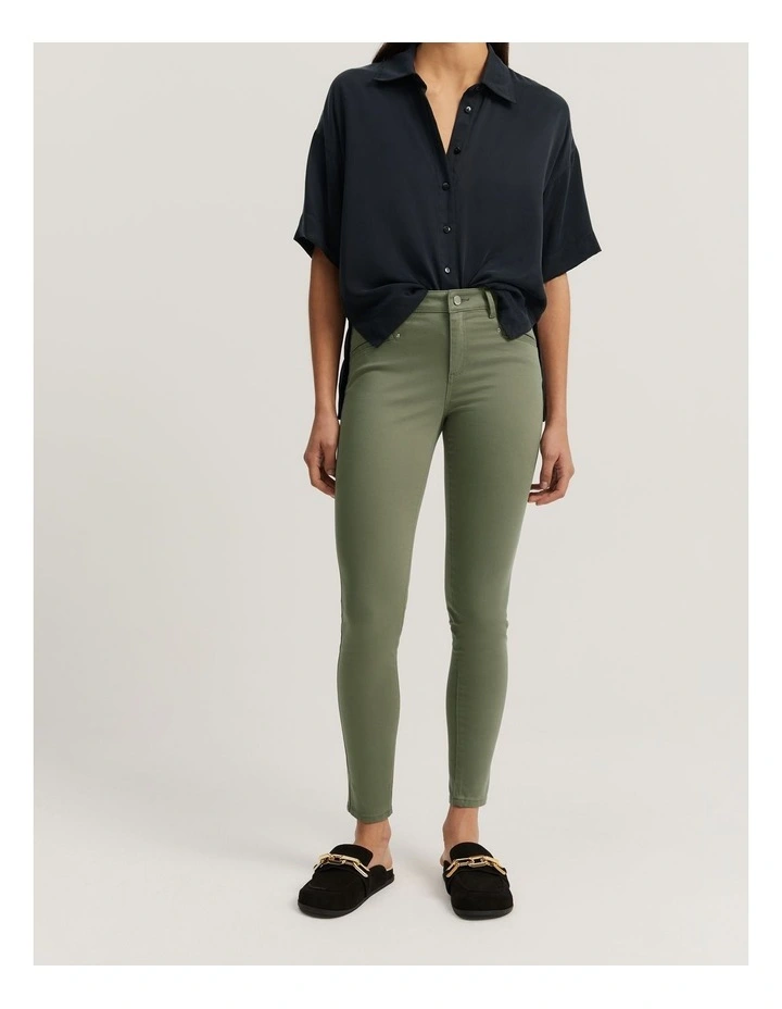 Sateen Jean in Khaki