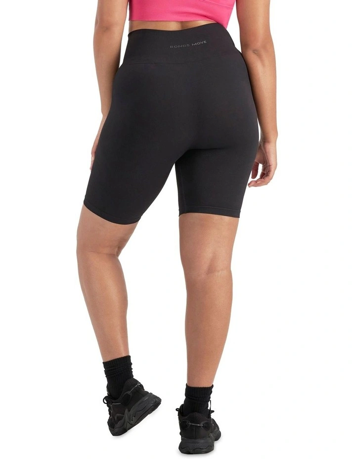 Move Bike Short in Black CRVPI
