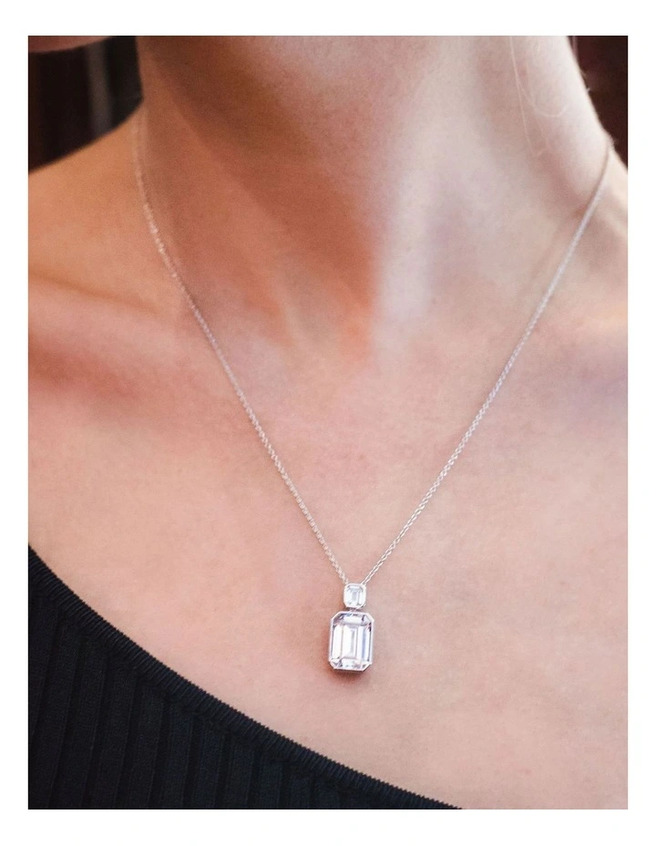 Luxe Sontuosa Pendant Necklace in Silver