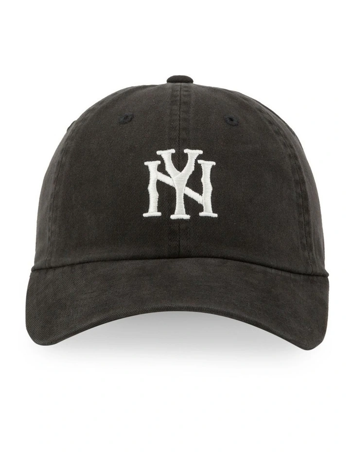 NY Raglan Wash Icon Logo Cap in Black