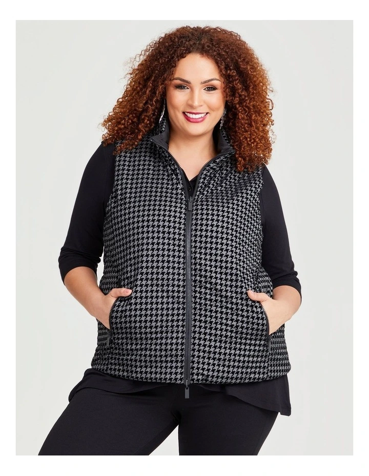 Reversible Flocked Puffer Vest in Black