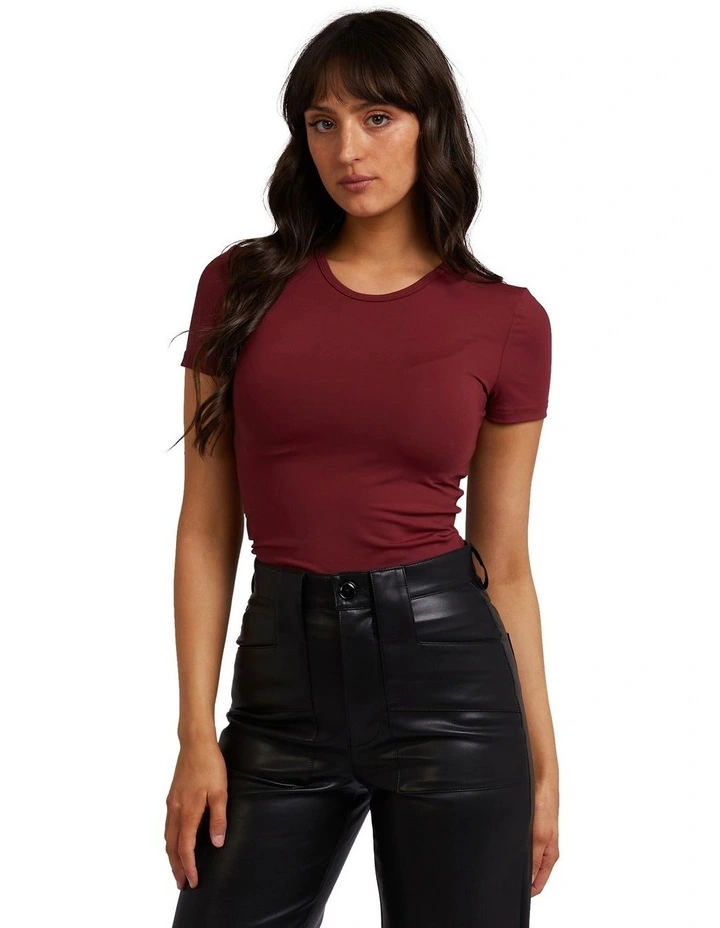 Eve Staple Top in Red