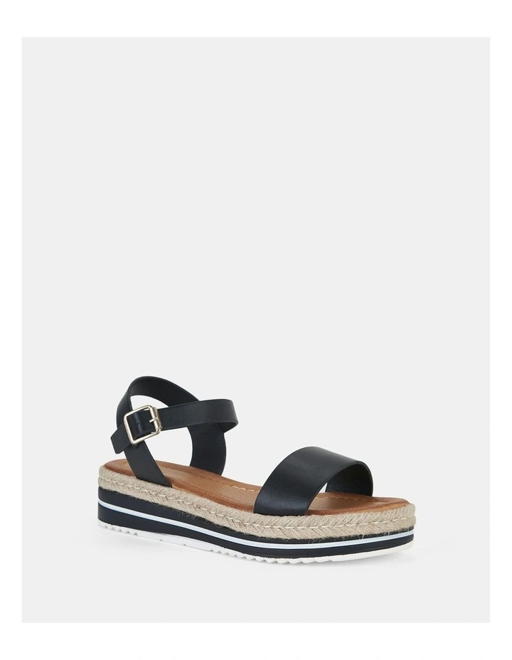 Taeyang Sandals in Black
