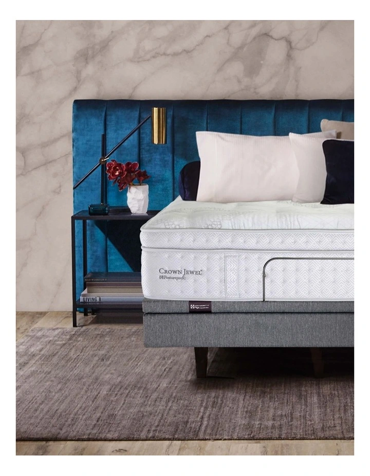 Crown Jewel Plaza Flex Plush Energise Ensemble
