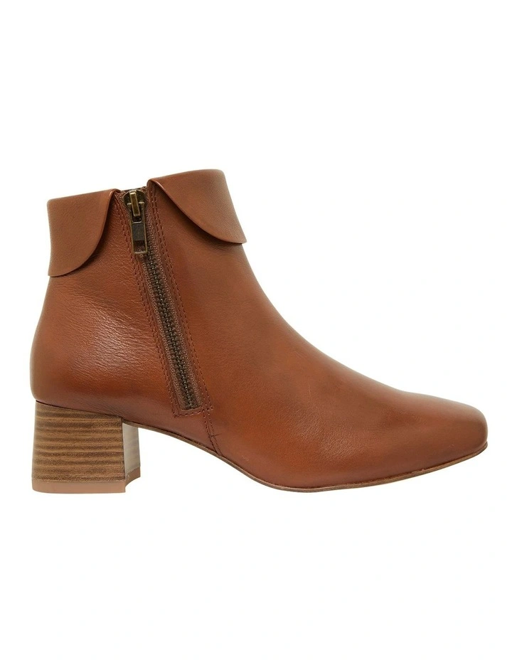 Edward Mid Brown Glove Boots