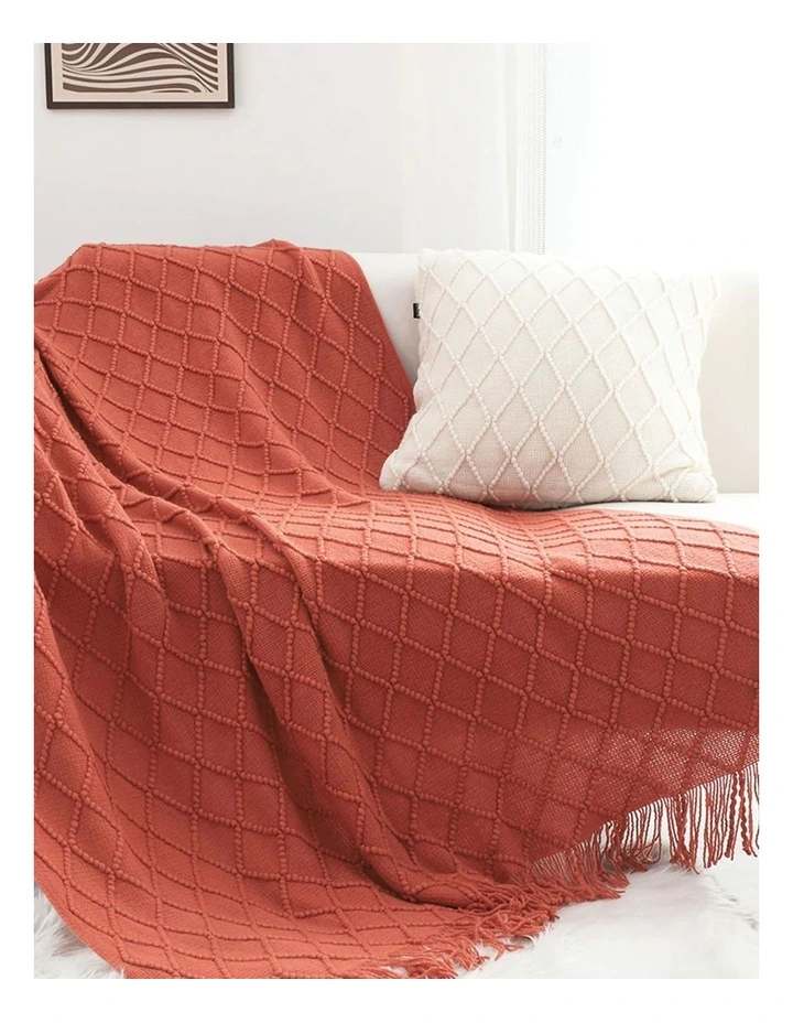 Diamond Pattern Knitted Throw Blanket in Red