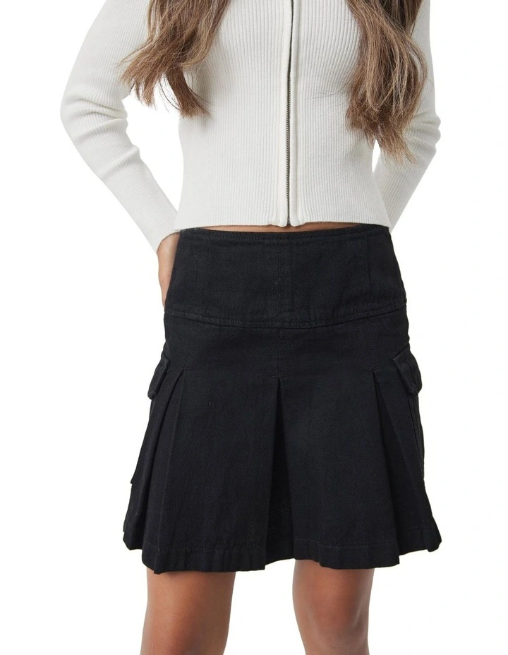 Lena Pleated Skirt in Black