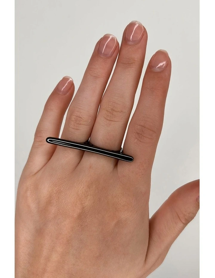 Pathway Ring in Black