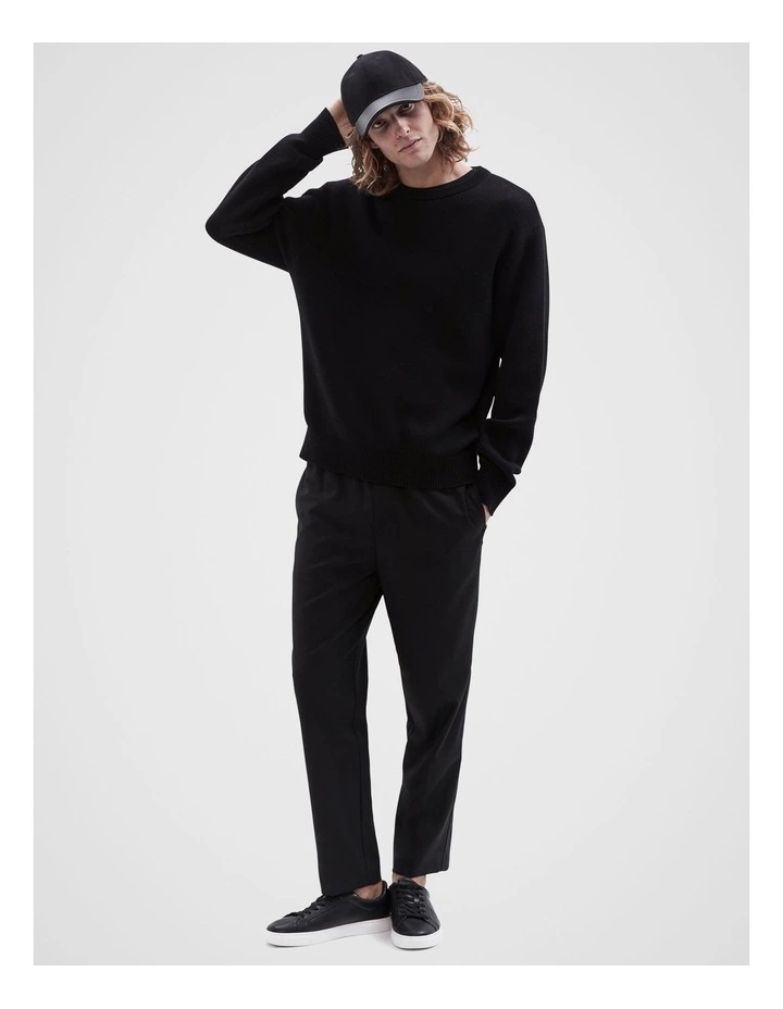 Oversized Knit in Black