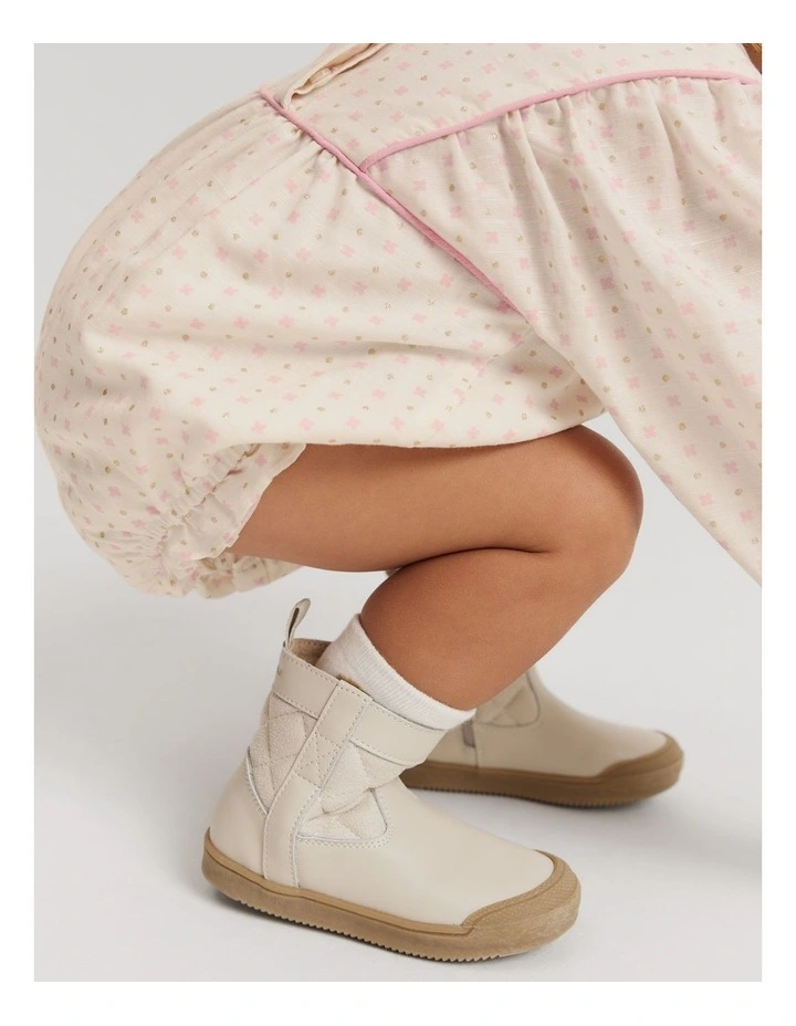 Quilted Boot in Washed Sand