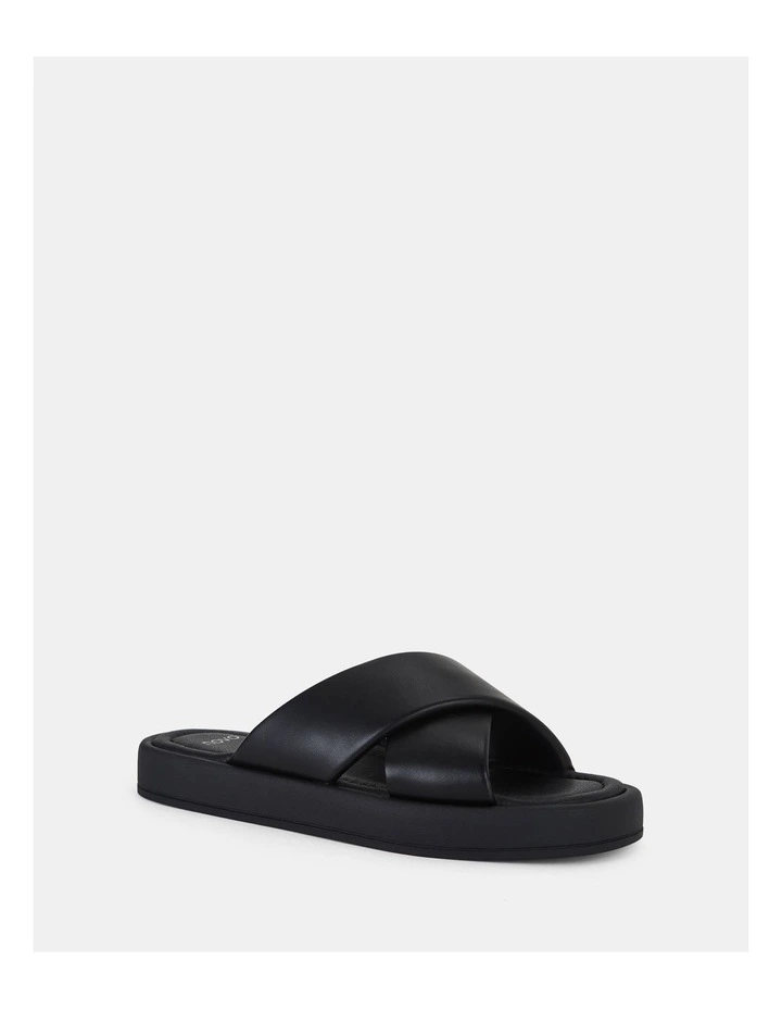 Torance Slide in Black