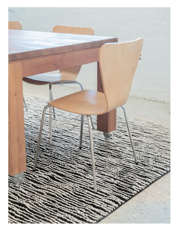 Atlas Washable Cotton Feel Area Rug in Black