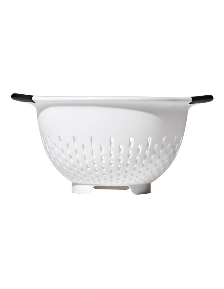 Colander in White