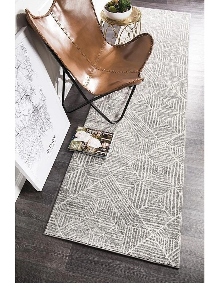 Oasis Kenza Contemporary Runner Rug in Grey