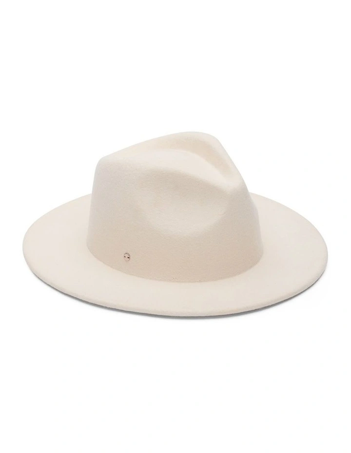 Kaia Fedora in White
