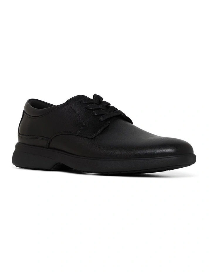 Master School Shoe in Black
