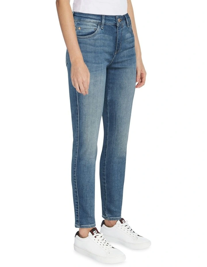 Sexy Curve Eco Skinny Jean in Merion Wash