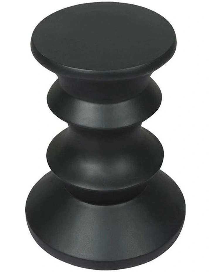 Terrazzo Round Magnesia Concrete Side Table in Black