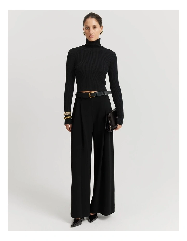 Organically Grown Cotton Blend Crop Rib Knit in Black
