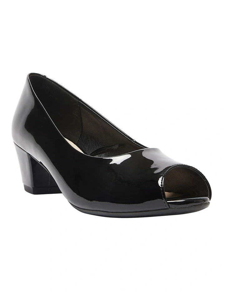 Hilary Heeled Shoes in Black Patent Leather