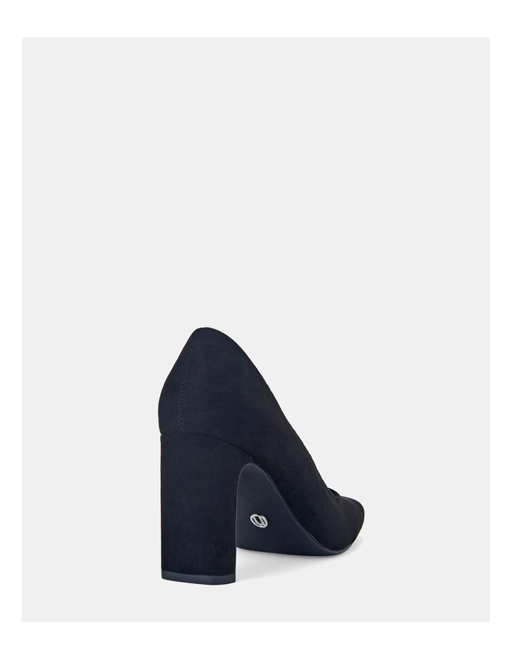 Icey Pumps in Black Suede