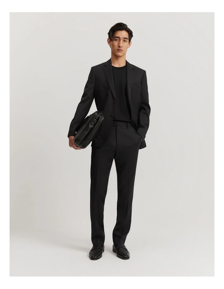 Regular Fit Australian Wool Travel Pant in Black
