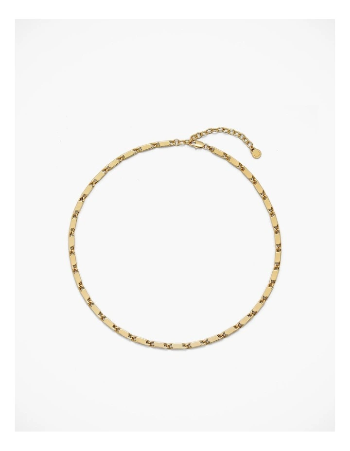 Bar Curb Chain Necklace in Gold