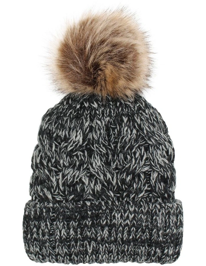 Serena Beanie in Black