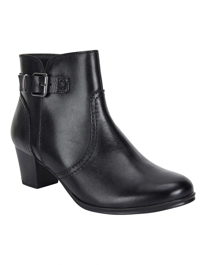 Mascot Black Glove Boot