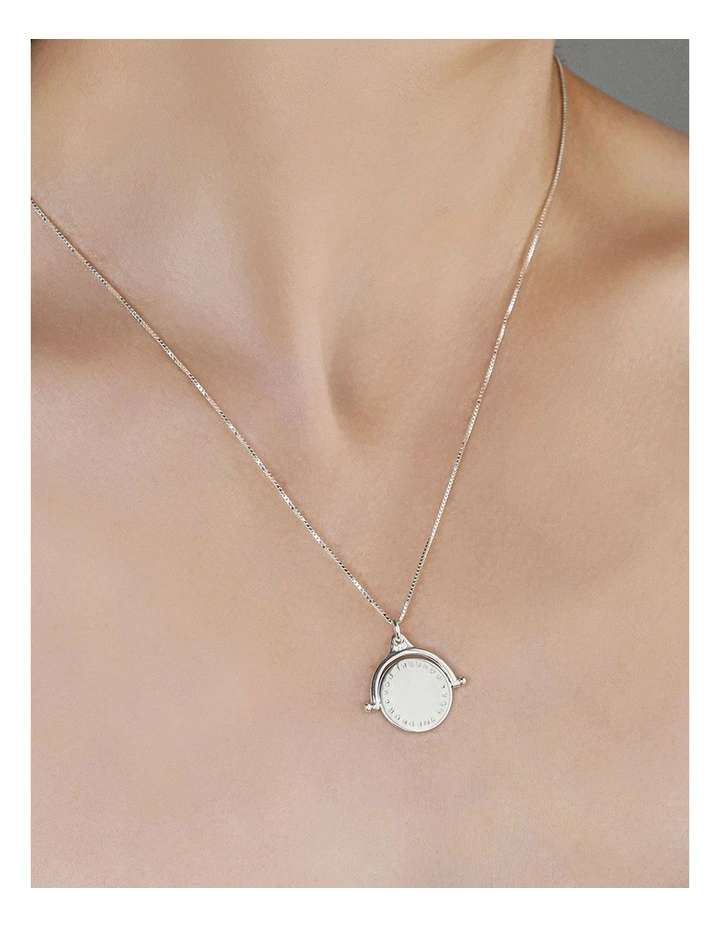 Adjustable Box Chain Necklace With Disc in Silver
