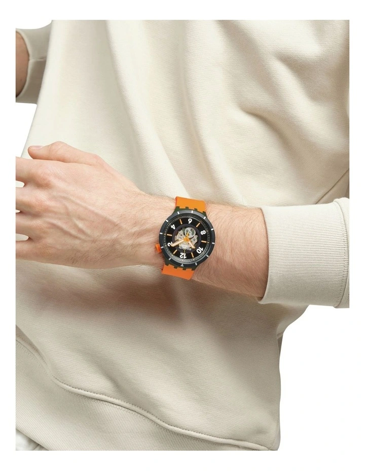 Fall-Iage Watch in Orange