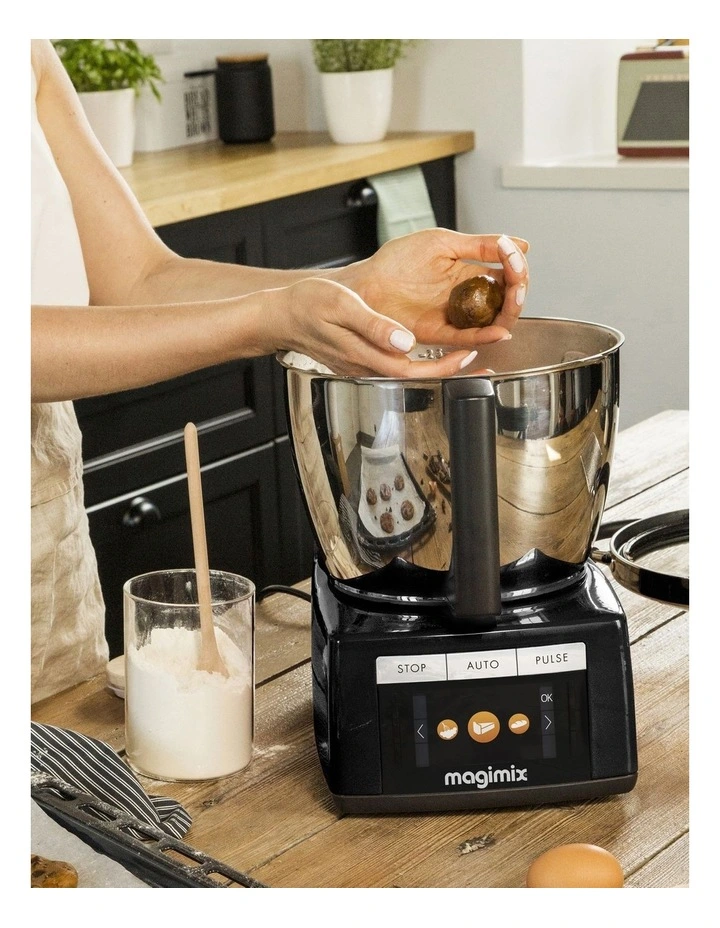 Cook Expert in Black