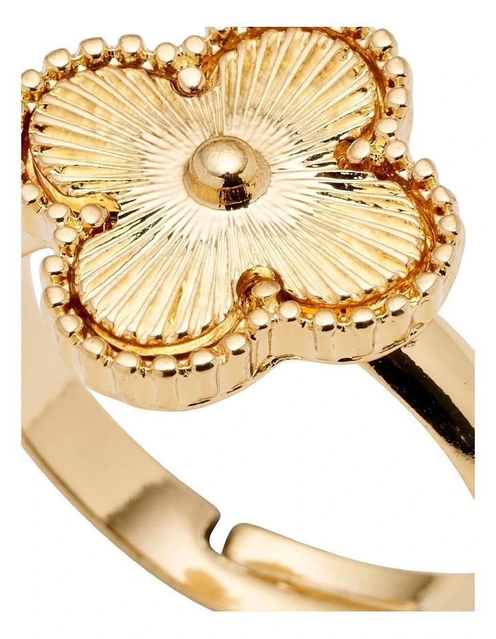 Clover Ring in Gold