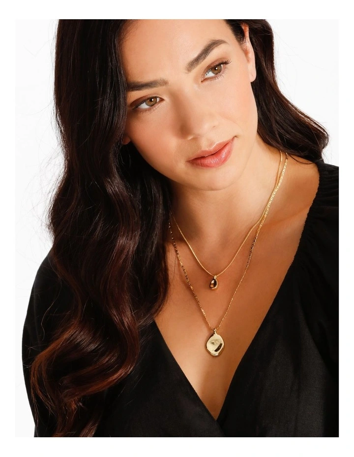 Delicate Layered Necklace in Gold
