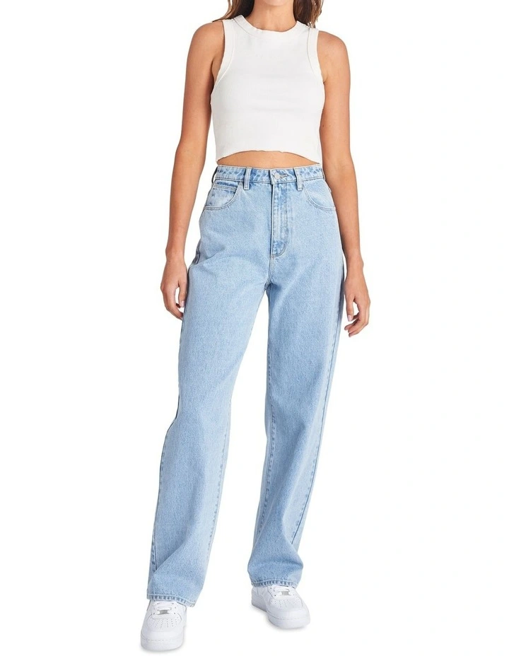 A Carrie Walk Away Jean in Blue