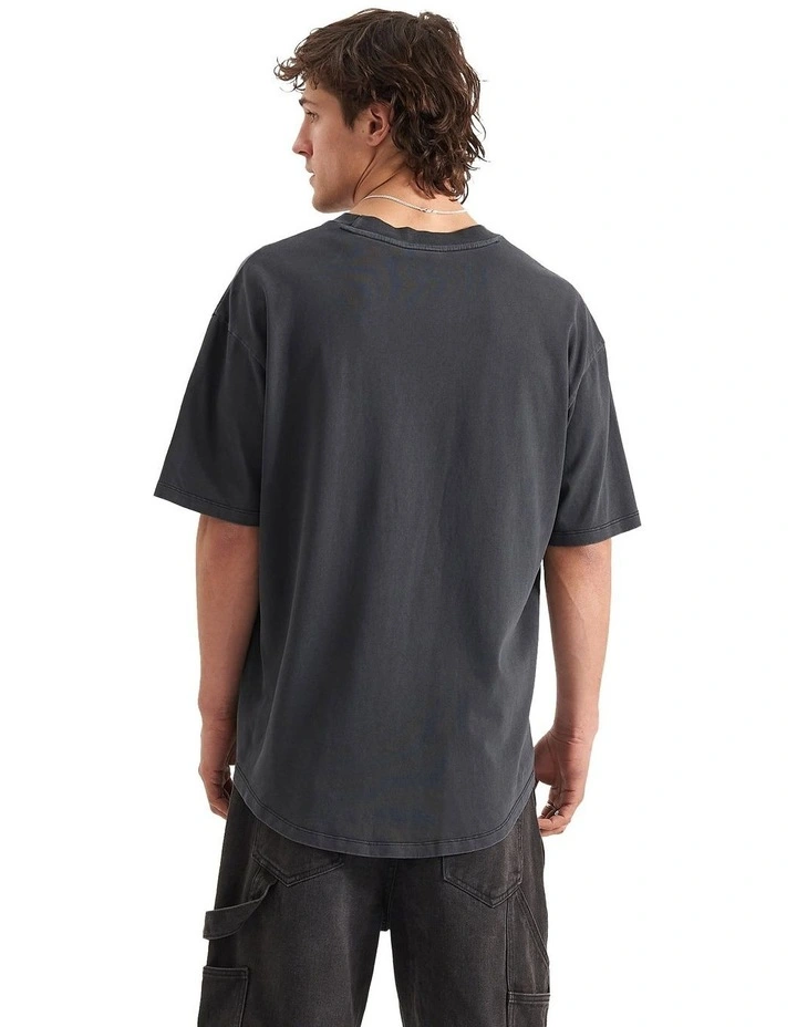 Rampage Heavy Box Fit Scoop T-shirt in Pigment Black