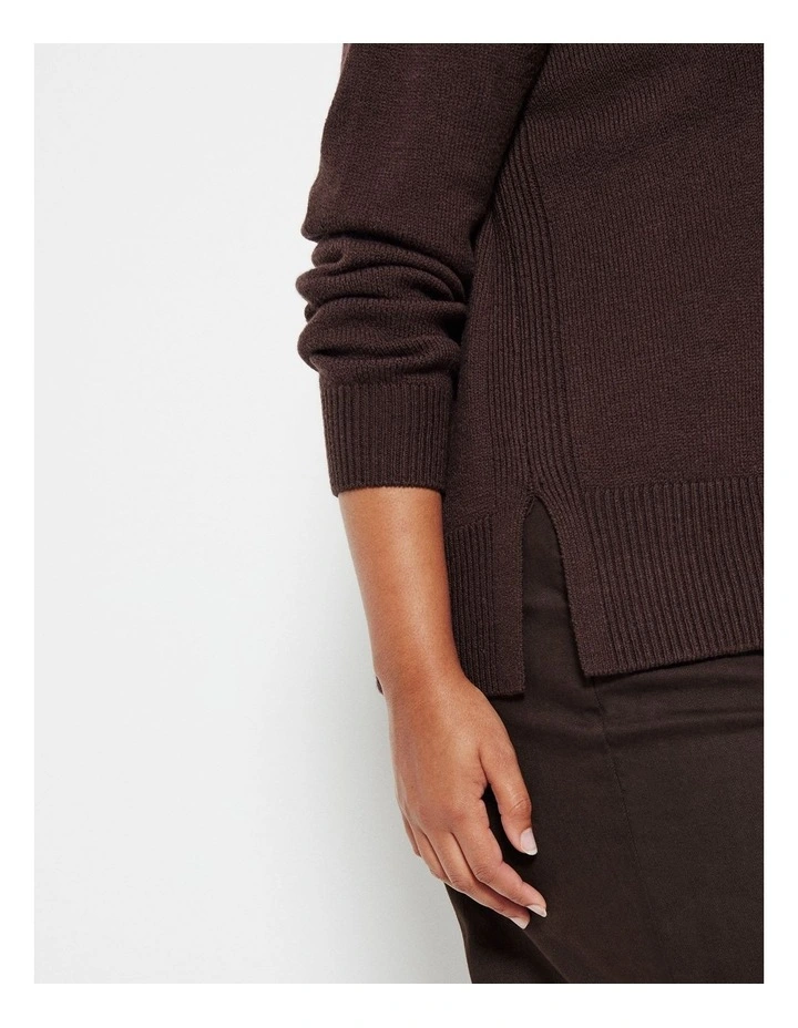 The Polo Pullover in Raisin