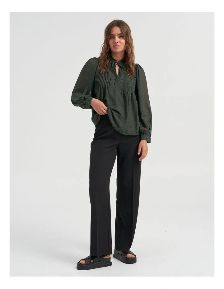 Madonna Top in Green