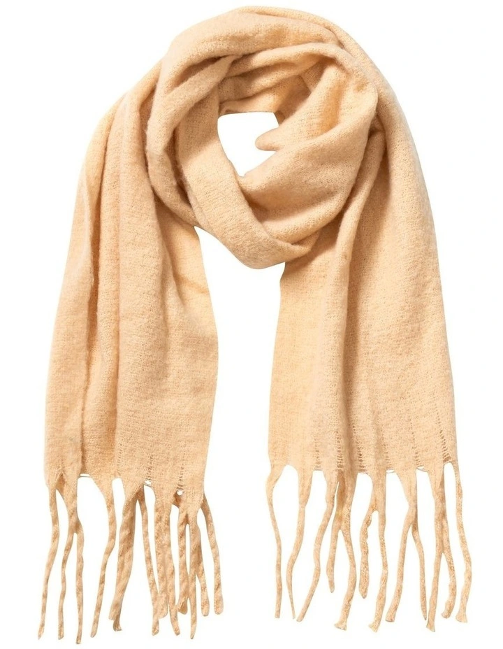 Solid Chunky Knit Winter Scarf in Camel