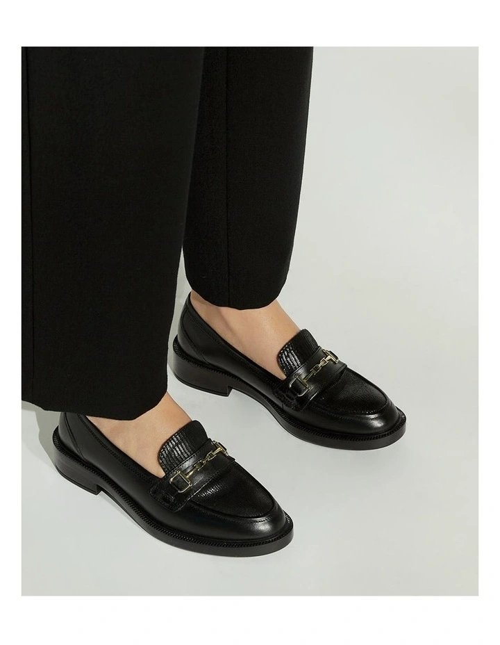 Grid Loafer in Black
